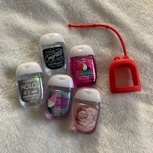 5 bath and body works sanitizers with holder